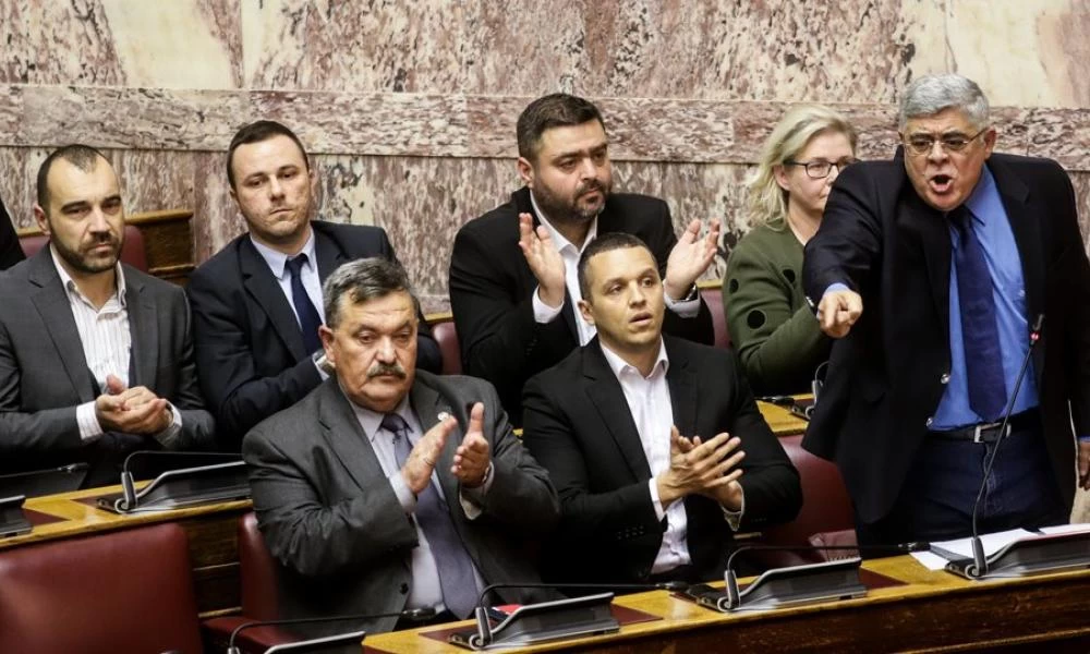 Στέρηση πολιτικών δικαιωμάτων στους πρώην βουλευτές της ΧΑ με τροπολογία του ΥΠΕΣ
